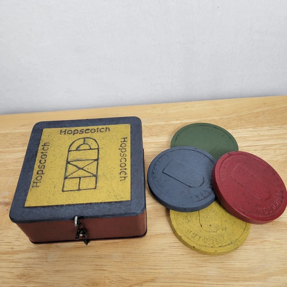 VTG Retro Hopscotch Game 4 Discs in Tin by Tender Heart Treasures